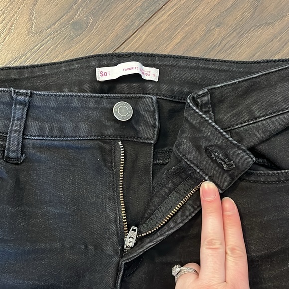 Black Bermuda Shorts - Picture 4 of 9